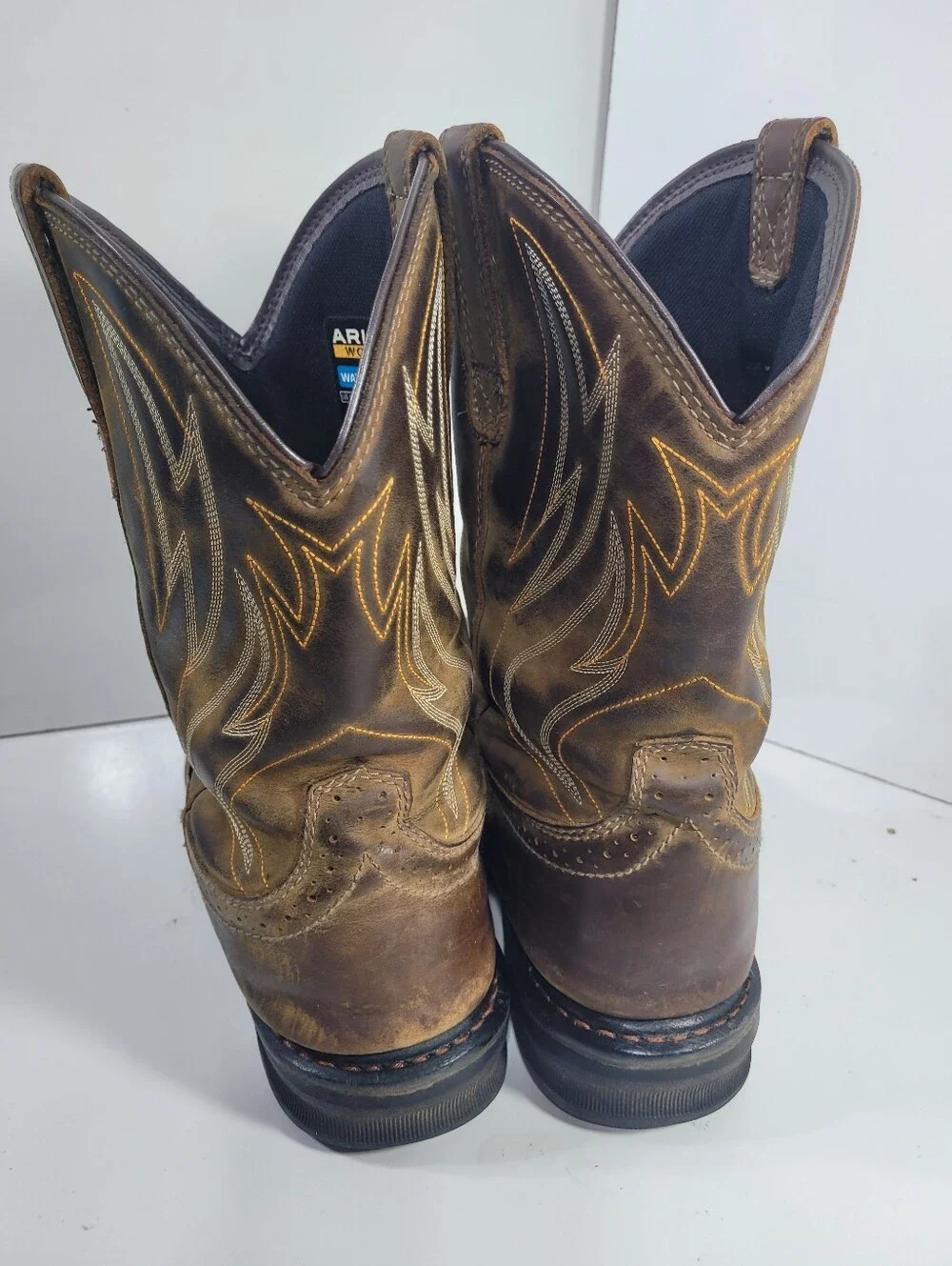Ariat sierra shock